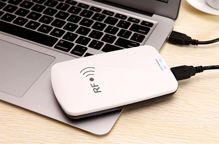 UHF Card Reader UHF Card Reader