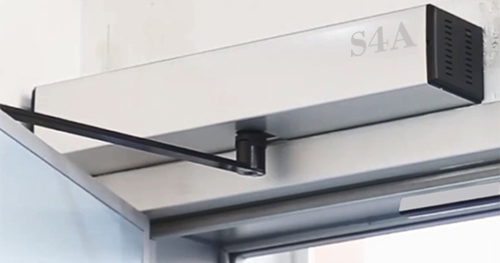 Automatic side-hung door opener and door-opening signal selection method