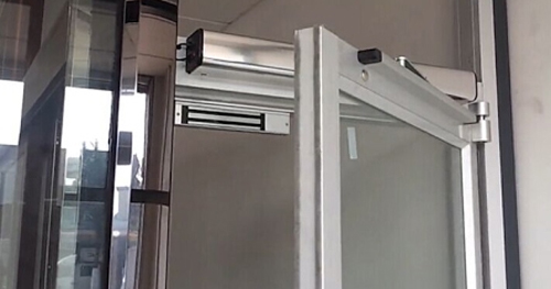 How to choose the right Automatic door opener?